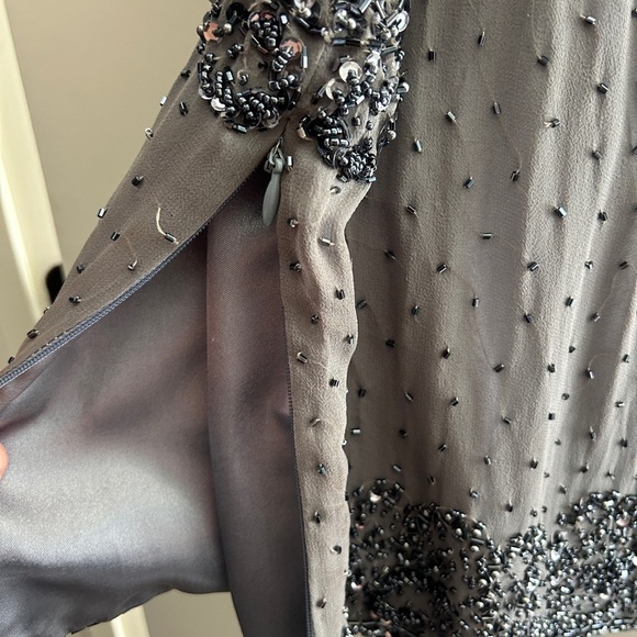 Women's silver 100% silk sequin cropped tank top. Sparkle and shine! Size M - Picture 3 of 8